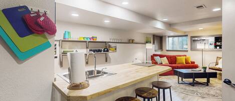 Apartment (1 Bedroom) | Interior