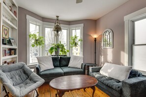 House (5 Bedrooms) | Interior - Green Mountain Views! Lowell Getaway Near Skiing (Lowell)