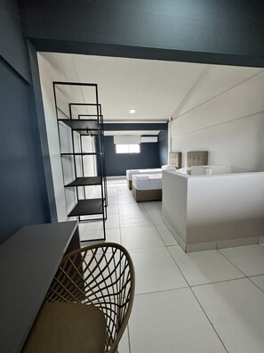 Desk, laptop workspace, blackout drapes, iron/ironing board - City Stay (Natal)