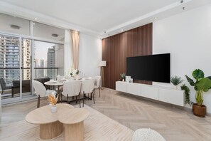 Room - Signature 4BR at Skyview Tower (Dubai)