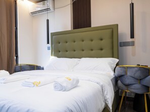 Double Room, Ocean View | In-room safe, desk, laptop workspace, iron/ironing board - Reagal garden (Male)