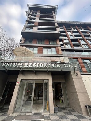 Front of property - Cozy Penthouse in Elysium (İstanbul)