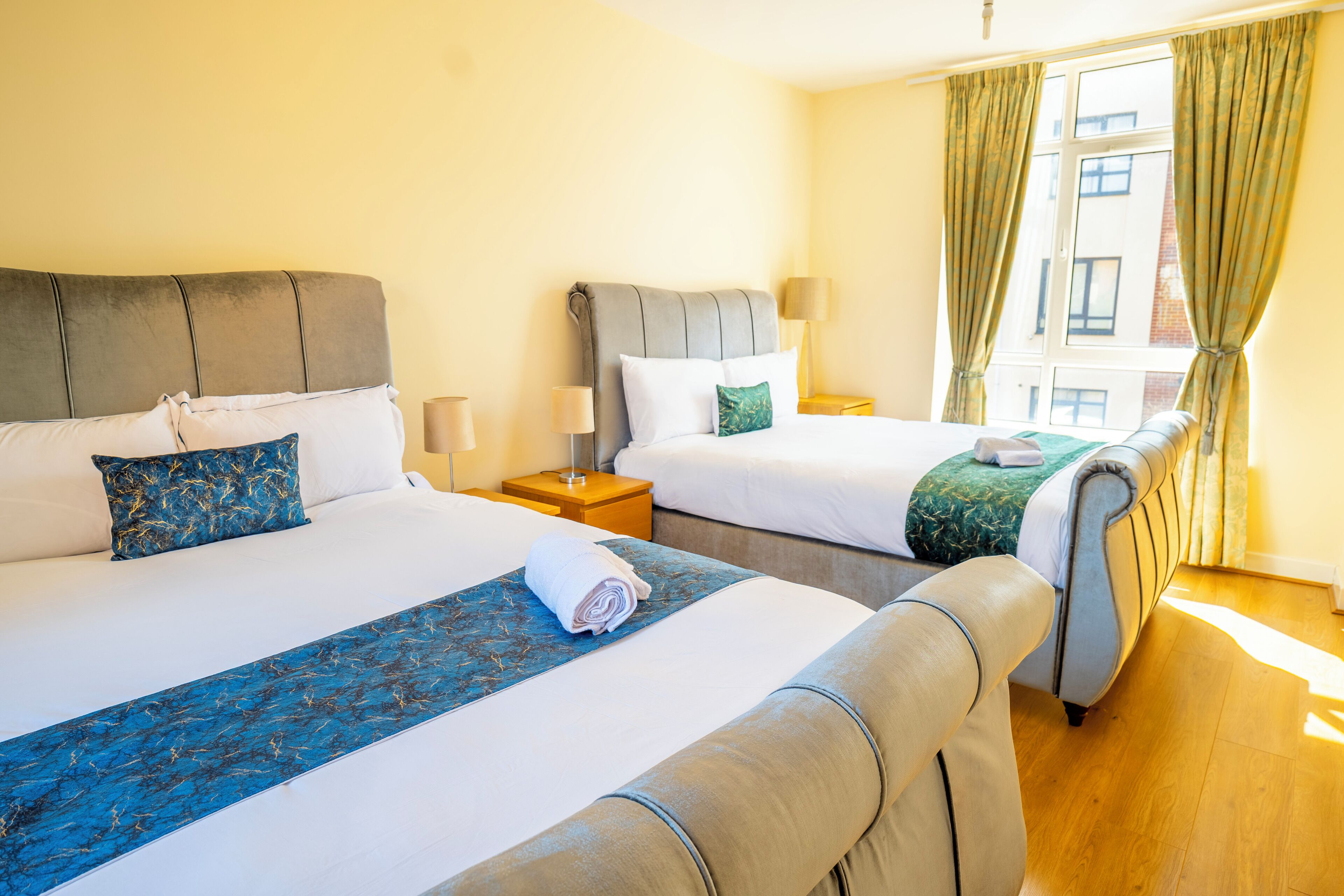 Iron/ironing board, internet, bed sheets