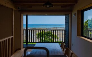 Vista para praia/oceano