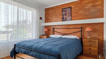 2 bedrooms