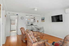 TV - Central Unit in Chapel, Cowes (Cowes)