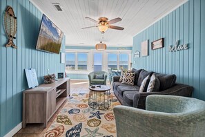 Smart TV - Sea Oats Ocean Front 4 Bedroom 2 Bath Home Linens Included! (Edisto Island)