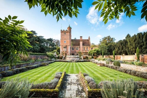 Beautiful Country House Apartment