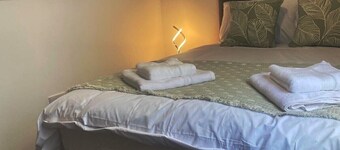 Number 2, 8 Clifton Terrace