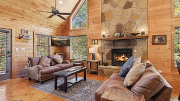 Cabin, 3 Bedrooms | Living area | Smart TV