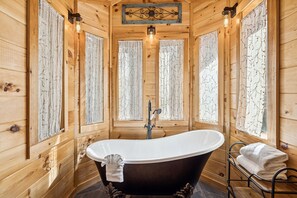 Bathroom - The Wild Life 2 Bedroom Cabin (Sevierville)