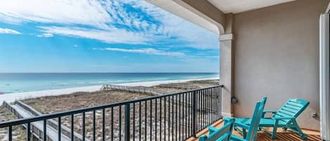 Townhome, 4 Bedrooms | Property grounds