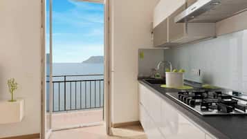 Frigorífico, microondas y lavavajillas