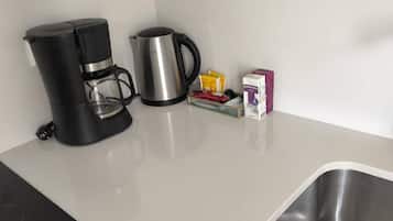 Apartment, 2 Bedrooms, Balcony | Interior