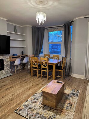 Apartment, 1 Bedroom | Interior - Bright Open-plan Apartment in Welling, South East London (Welling)