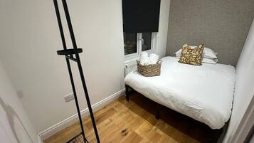 ์ํํธ, ์นจ์ค 2๊ฐ | 2 ๊ฐ์ ์นจ์ค