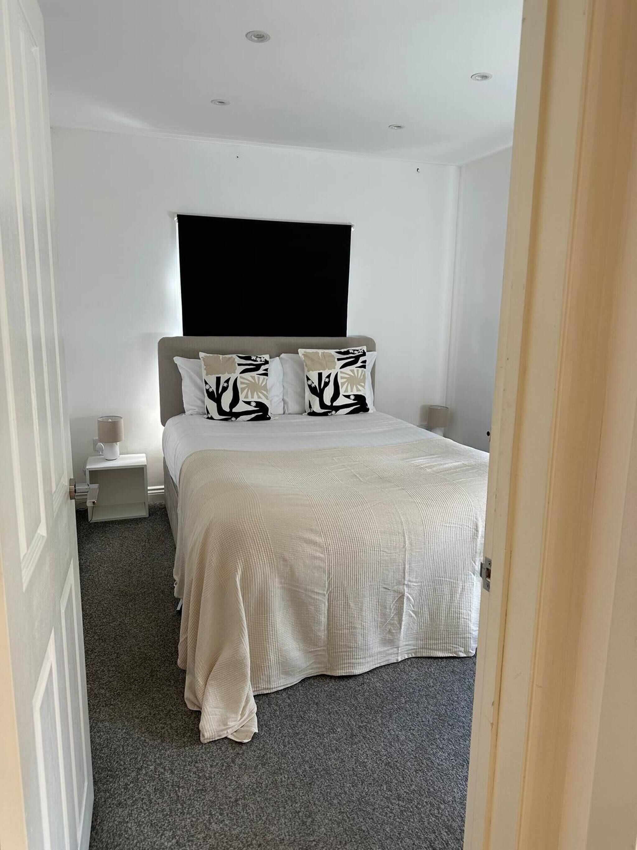 2 bedrooms