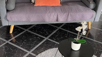 Apartment, 3 Bedrooms | Living area