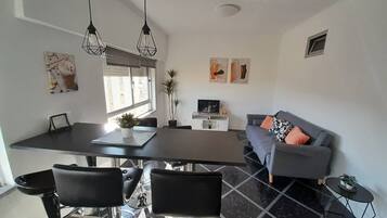 Apartment, 3 Bedrooms | Interior