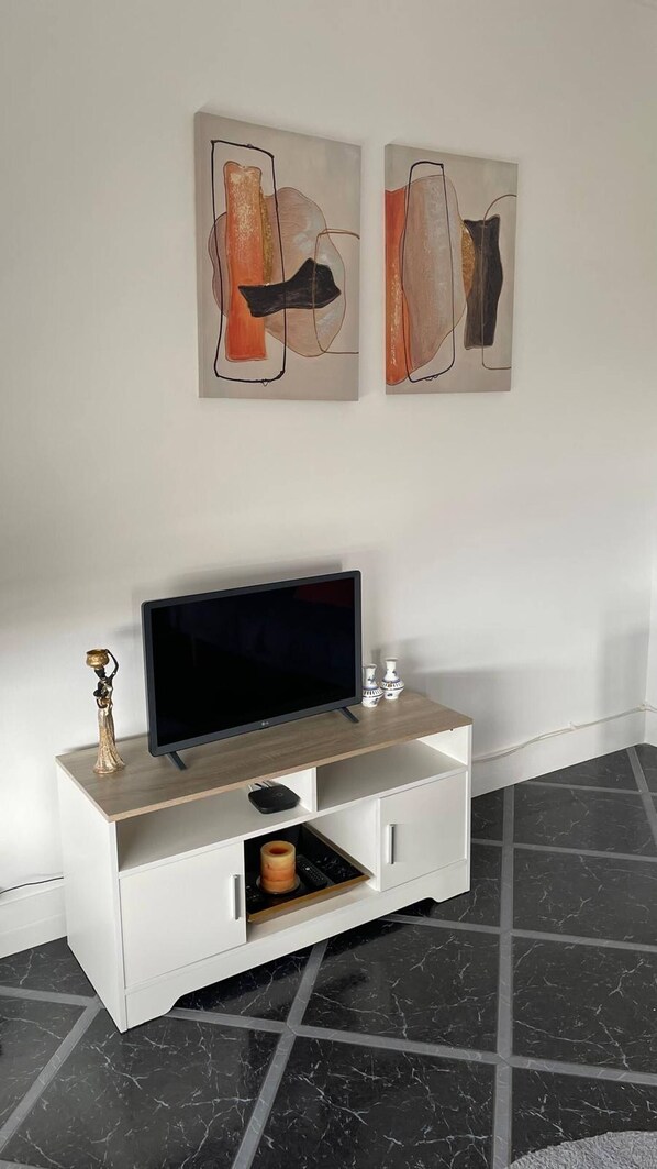 Apartment, 3 Bedrooms | Room amenity - Trio Haven Apartment (Vila Franca de Xira)