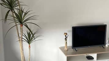 Apartment, 3 Bedrooms | Interior