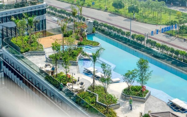 그랜드 스위트, 침실 1개, 클럽 라운지 이용, 시내 전망 | 이집트산 면 시트, 고급 침구, 오리/거위털 이불, 셀렉트 컴포트 침대