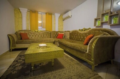 Quiet library apartment