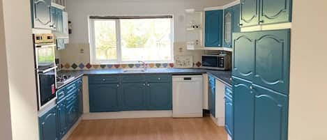 Hus, flere soverom, terrasse | Innvendig