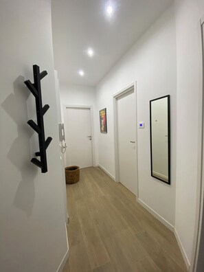 Interior - Nymphaeum House 1 (Roma)