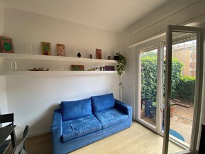 Smart TV - Nymphaeum House 1 (Roma)