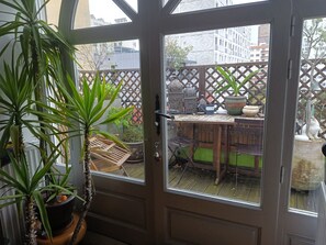 Interior - Bright, through-roof apartment in the heart of the 6th arrondissement, with GARAGE! (Lyon)