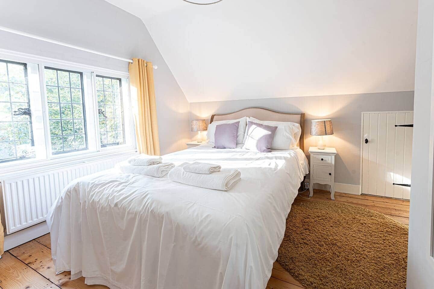 3 bedrooms, desk, free WiFi, bed sheets