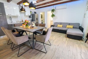 Interior - Charming 3-bedroom estate with a pool and spa in perfect  location, Kameni Dvori (Dubrava Kod Šibenika)