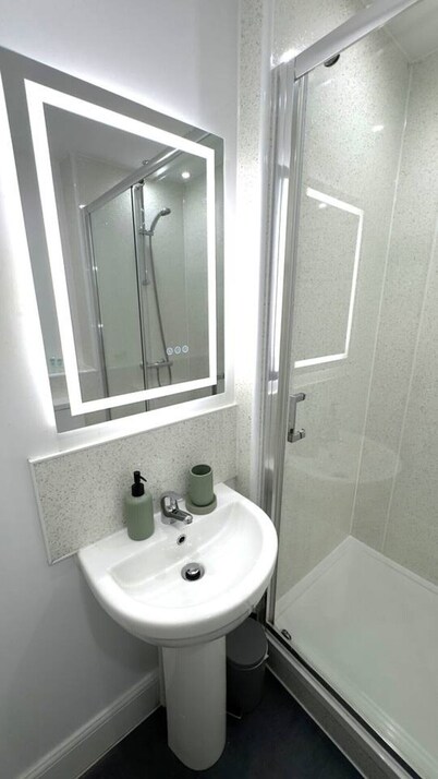 Modern Flat in central Edinburgh