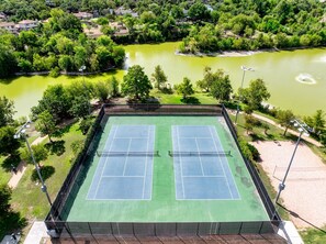 Sports court - Chic Escape Pool Hot Tub Gym Playroom (Round Rock)