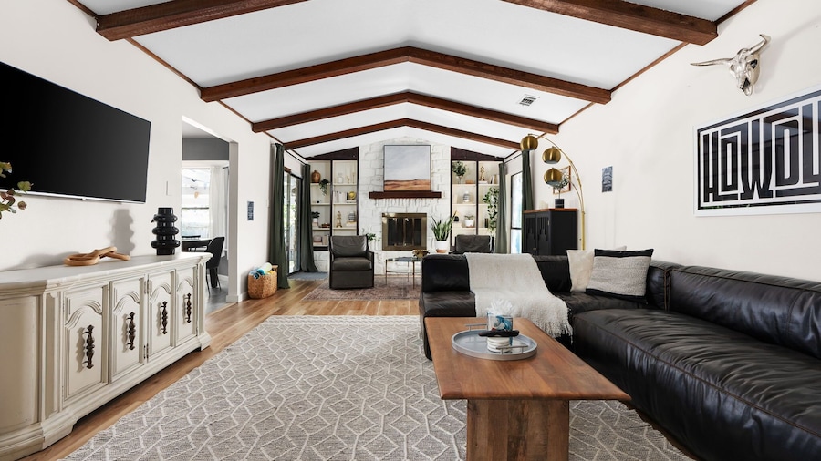 시크한 겟어웨이, 수영장, 핫텁, 체육관, 놀이방 있음