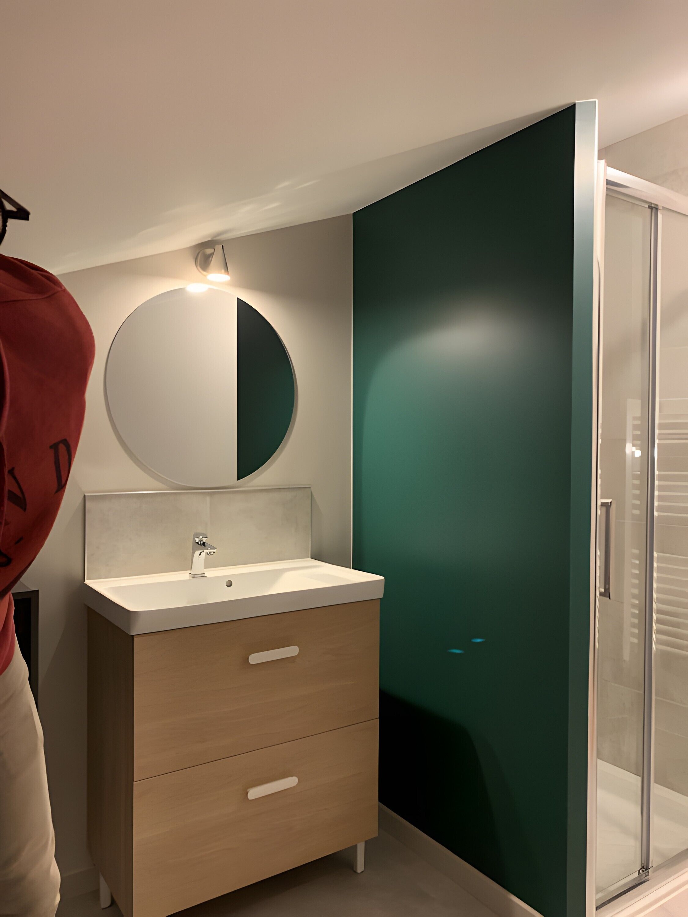 Een douche, een haardroger