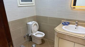 Nhà gỗ, 1 phòng ngủ, phù hợp cho người khuyết tật, hút thuốc | Phòng tắm