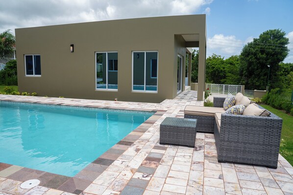 Outdoor pool - Paradise Suite (Nevis)