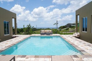 Outdoor pool - Paradise Suite (Cotton Ground)
