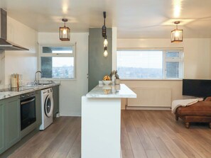 Dishwasher, cookware/dishes/utensils - The View (Harrogate)