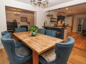 Dining - Lair Close House (Harrogate)