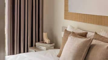 Grand Suite, 1 Bedroom, Club Lounge Access, Pool View | Egyptian cotton sheets, premium bedding, down comforters