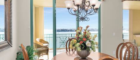 تناول الطعام