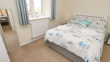2 bedrooms, individually decorated, individually furnished, free WiFi