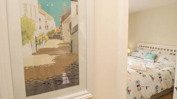 2 bilik tidur, dihias secara berasingan