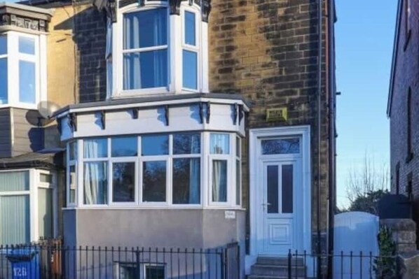 Exterior - Serene Homes Sheffield | Peaceful Ensuite Velux Room for Rest & Focus (Sheffield)