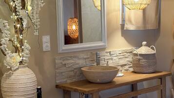 Jetted bath, hair dryer, towels, soap