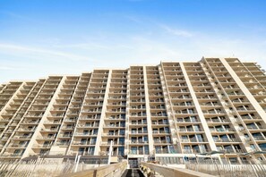 Exterior - Phoenix X 903 by Liquid Life (Orange Beach)