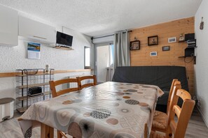 Dining - Le Cocon – Cozy Studio in La Mongie, Direct Access to Ski Slopes (Bagnères-de-Bigorre)